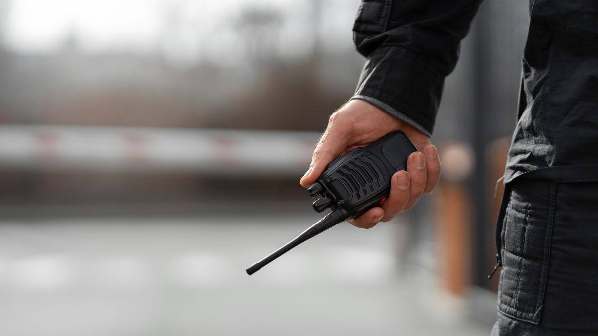 Meeting to choose a private security company for a business
